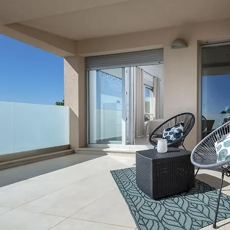 Moderna Family Friendly * Hvar Town