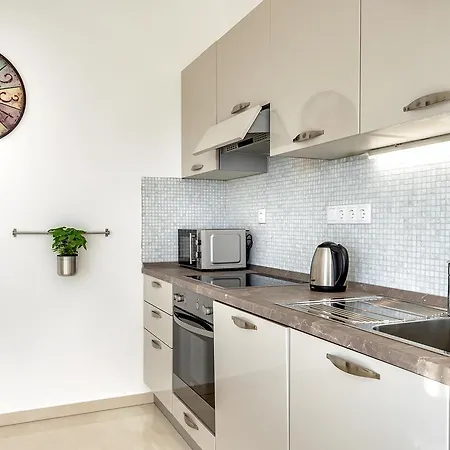Moderna Family Friendly Villa