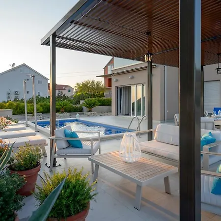 Villa Moderna Family Friendly Hvar Town