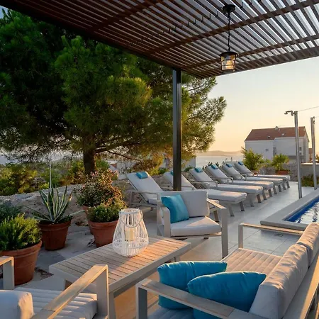 Villa Moderna Family Friendly *